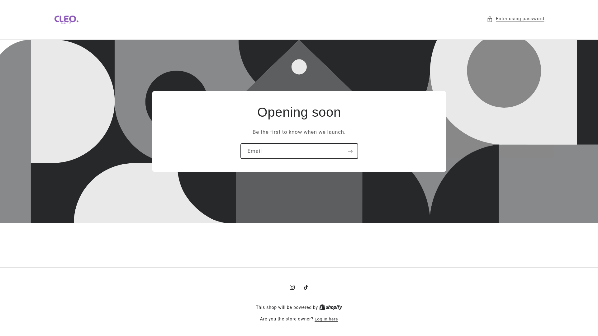 website screenshot of https://cleomakeup.co.uk/
