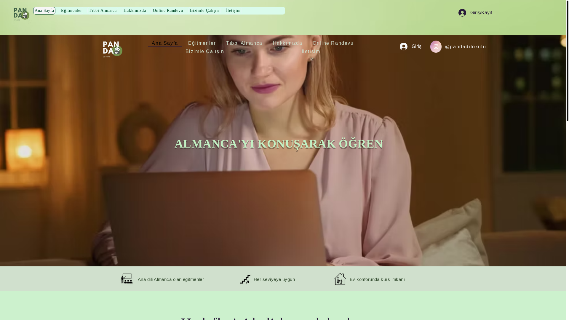 website screenshot of https://pandaspeakingclub.com/