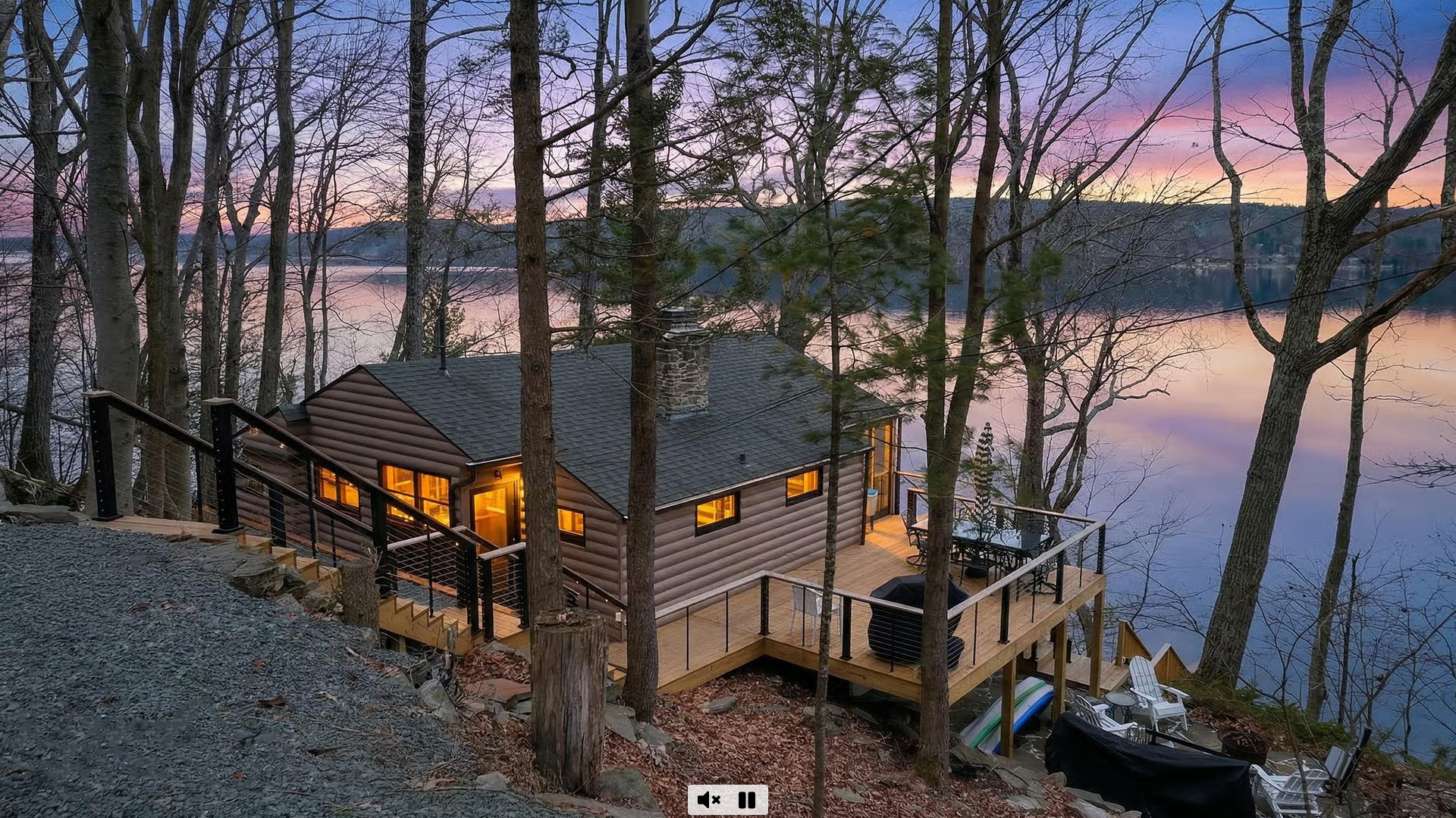 website screenshot of https://62elakeside.com/