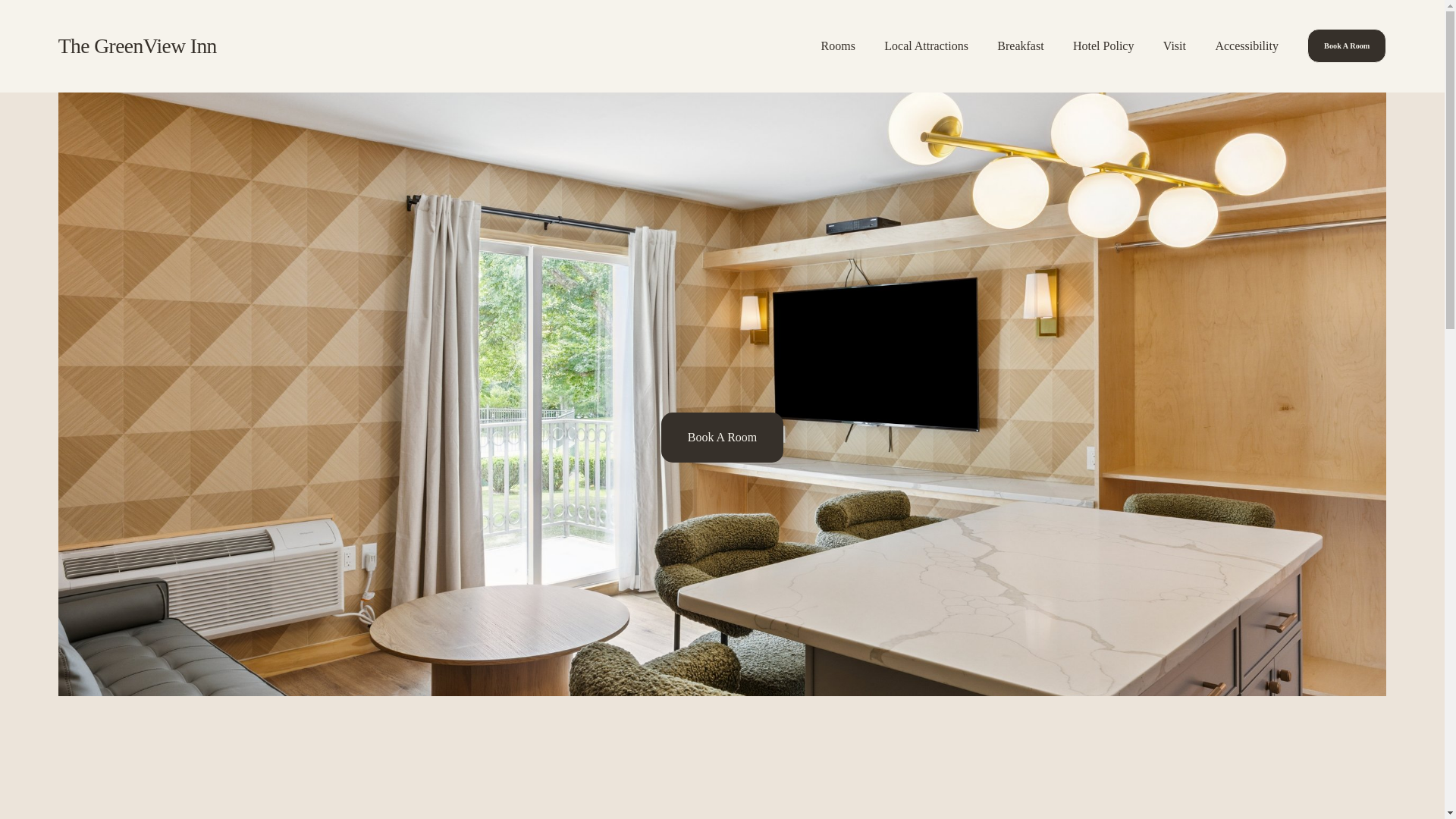 website screenshot of https://greenviewinnriverhead.com/