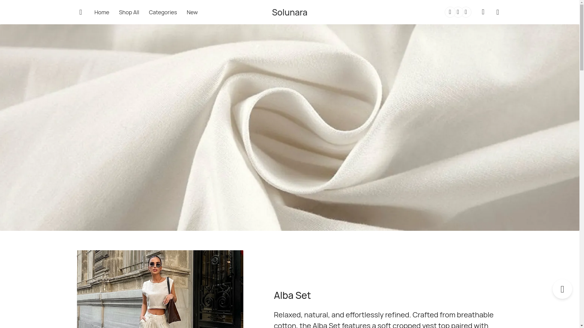 website screenshot of https://solunarashop.com/