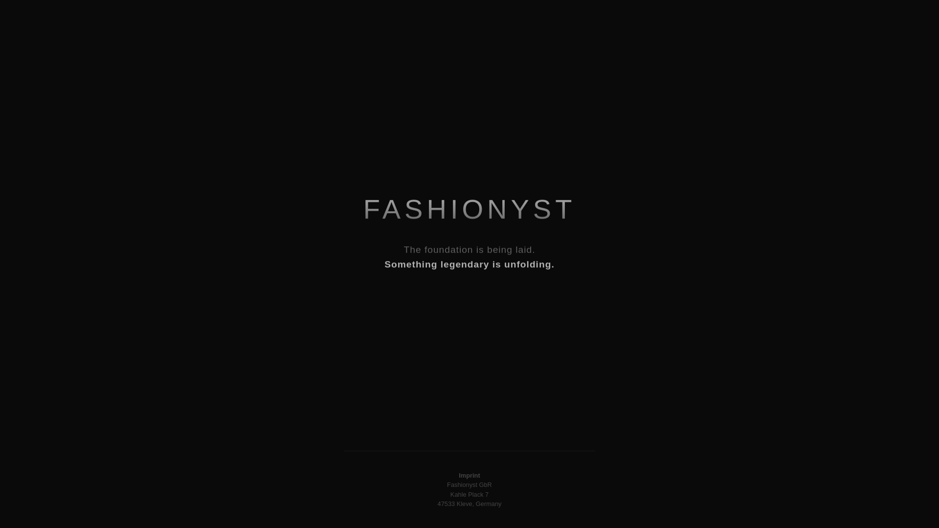 website screenshot of https://fashionyst.net