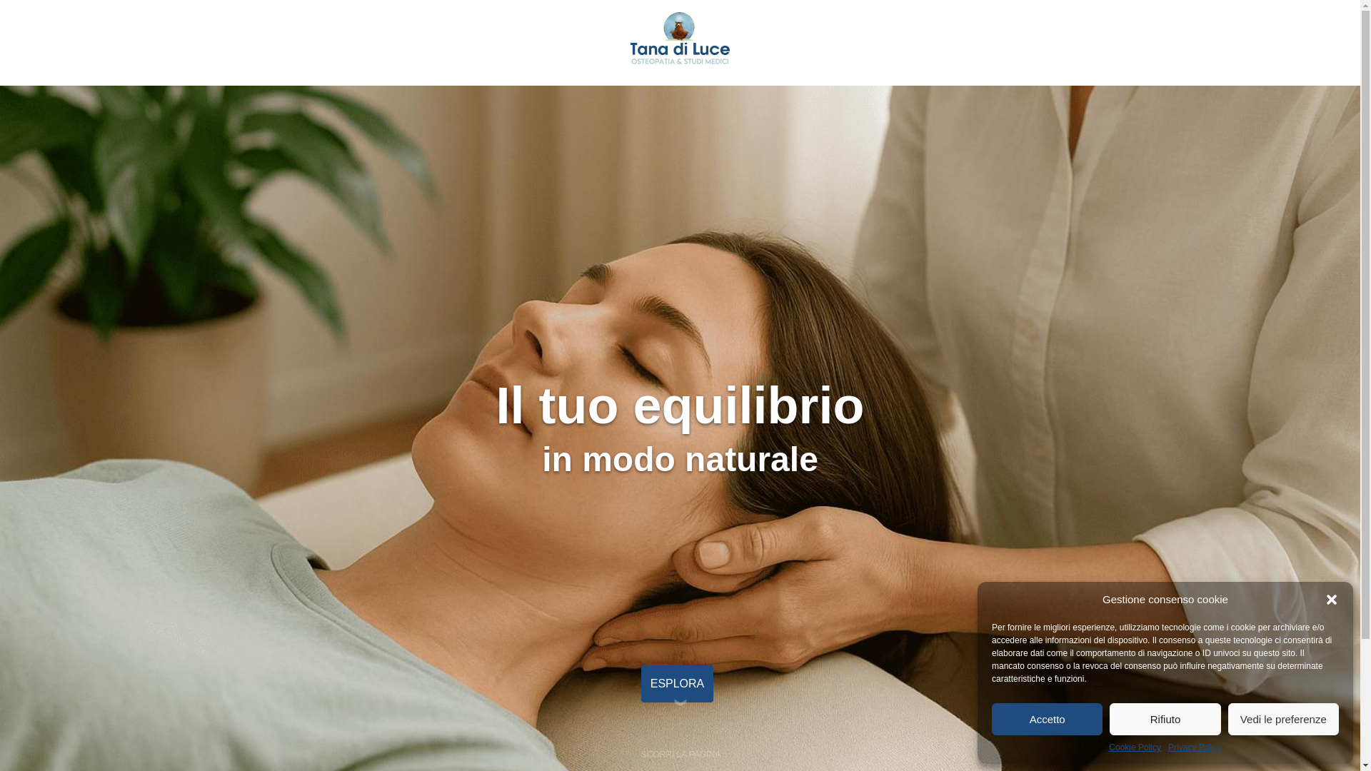 website screenshot of https://tanadiluce.it/