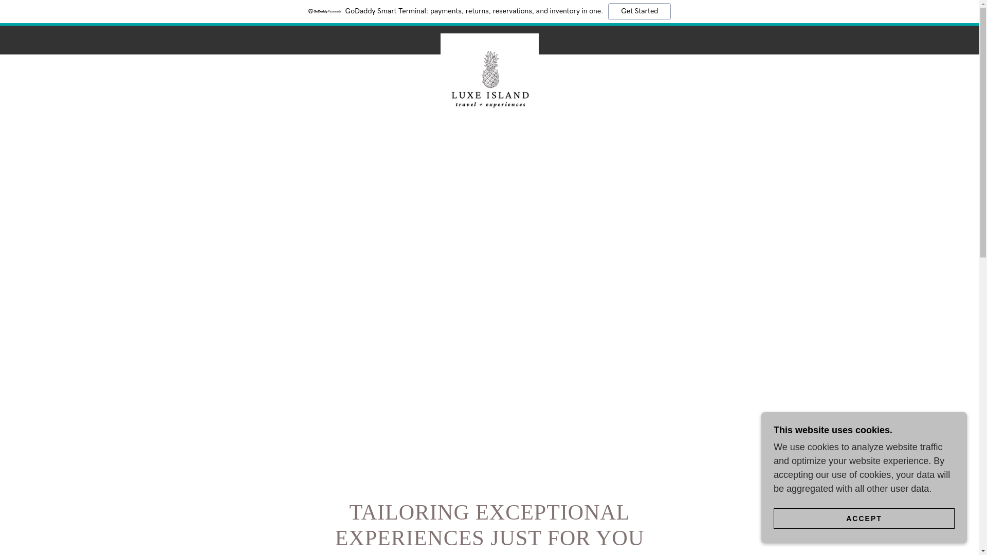 website screenshot of https://luxetravelhi.com/