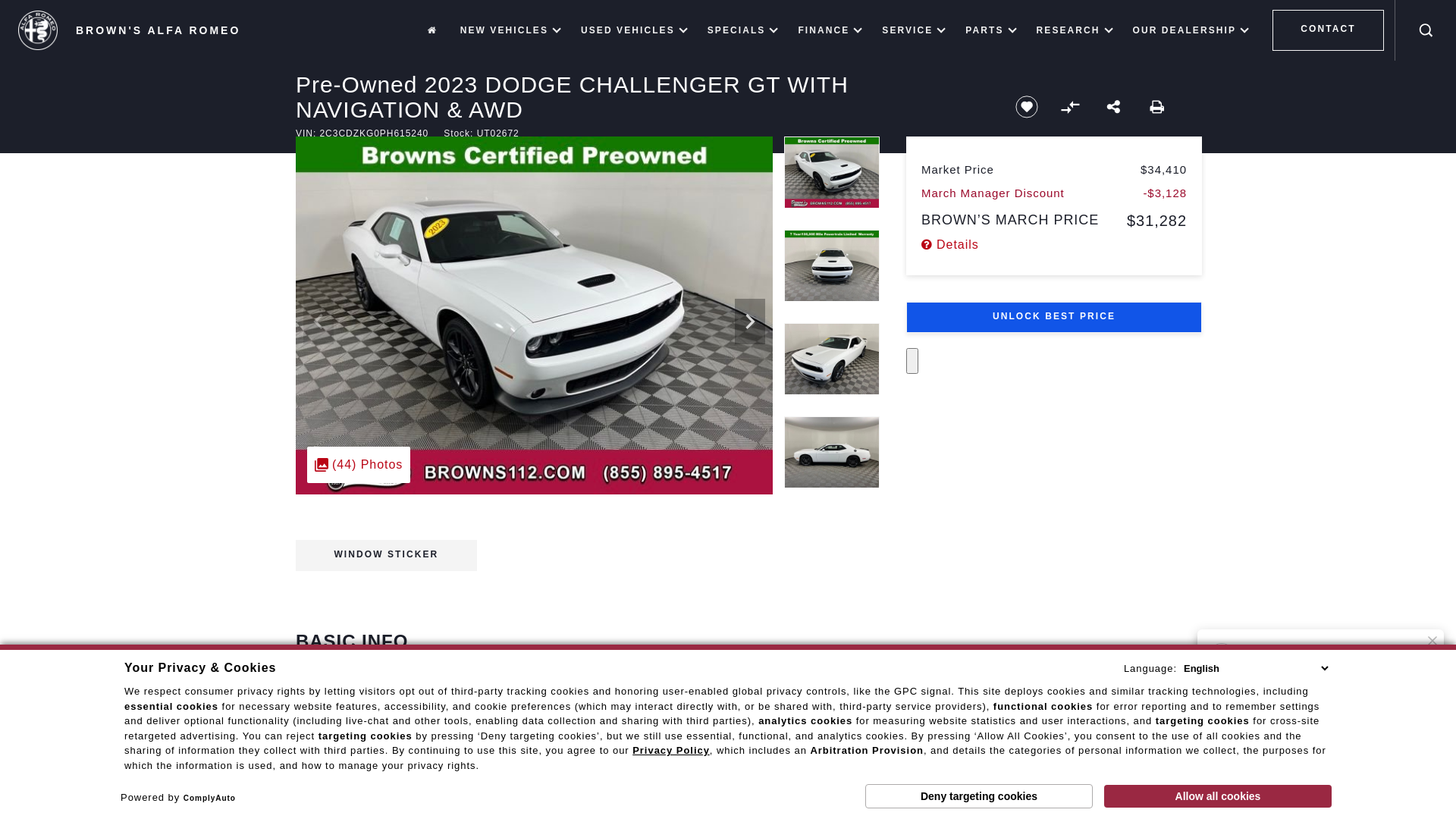 website screenshot of https://www.alfaromeousaofpatchogue.com/inventory/2C3CDZKG0PH615240/