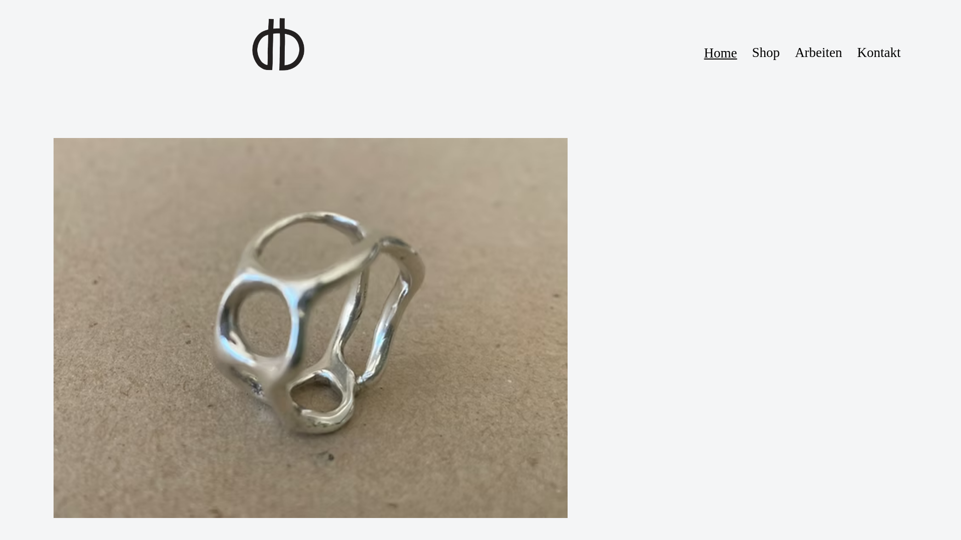 website screenshot of https://sibylleparodi.ch/