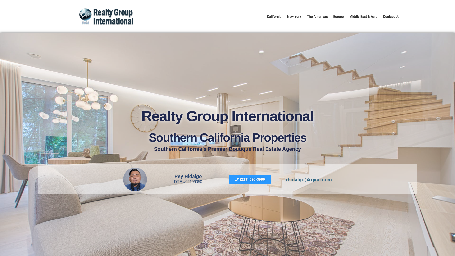 website screenshot of https://homesbyrey.com