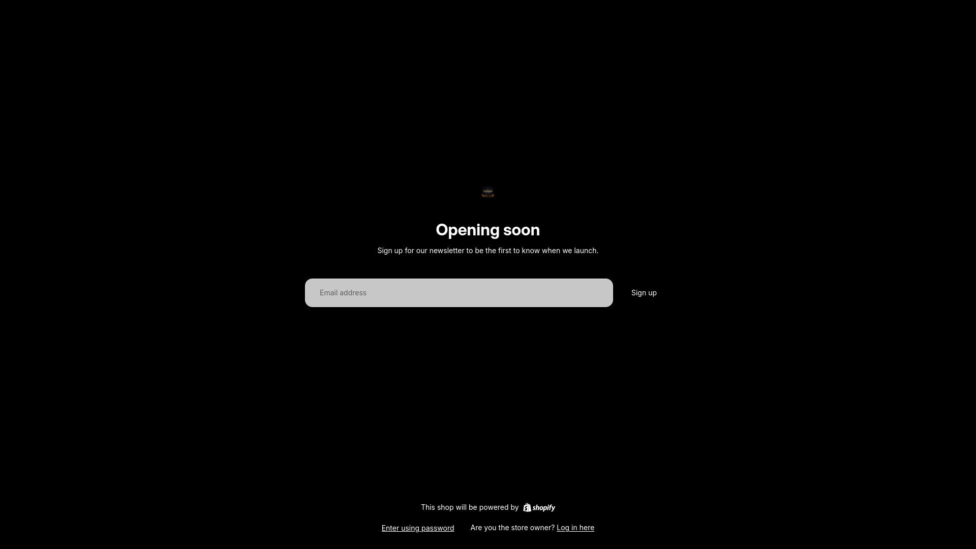 website screenshot of https://luxvaultstyles.com/