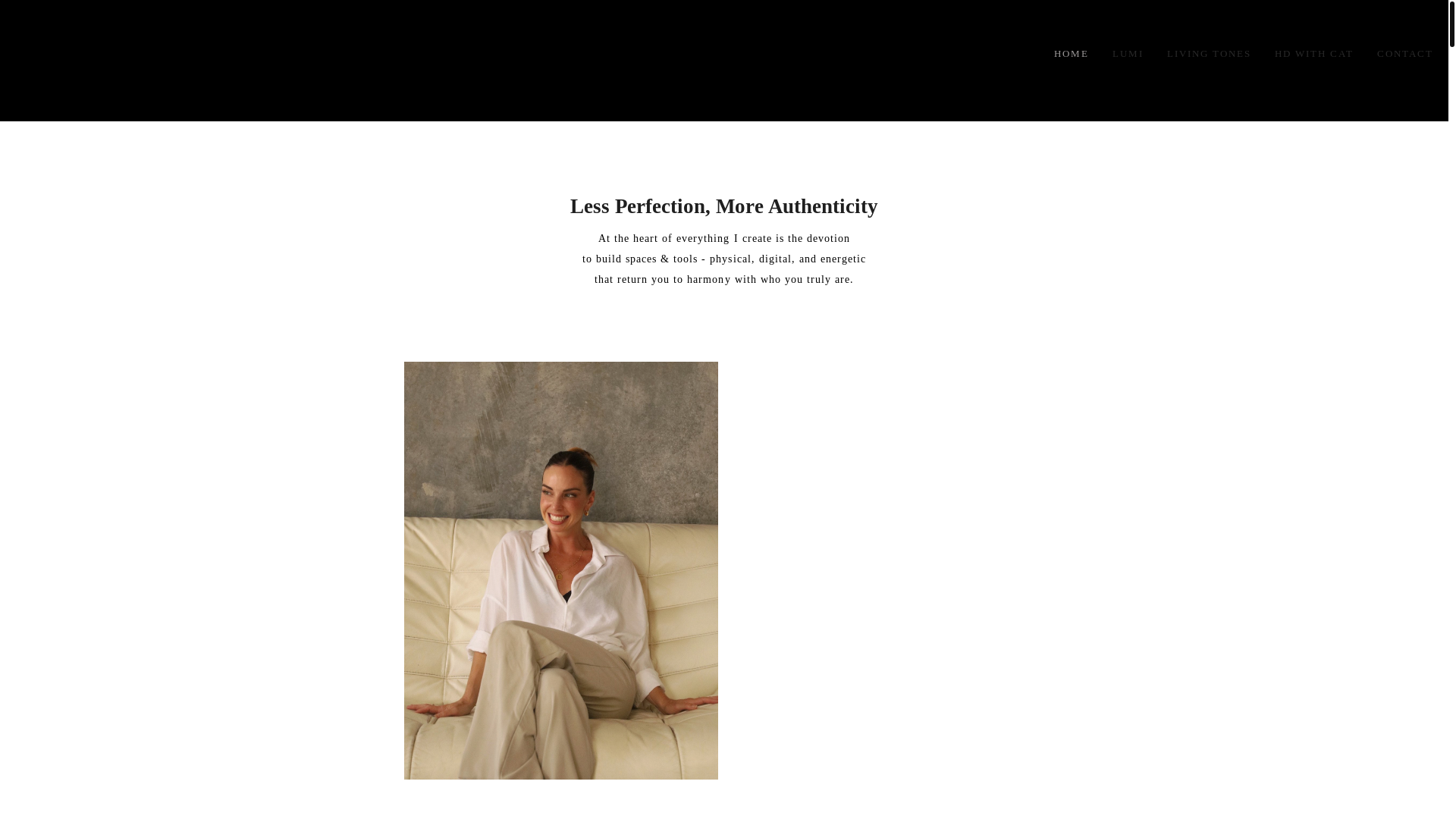 website screenshot of https://cat-santos.com/