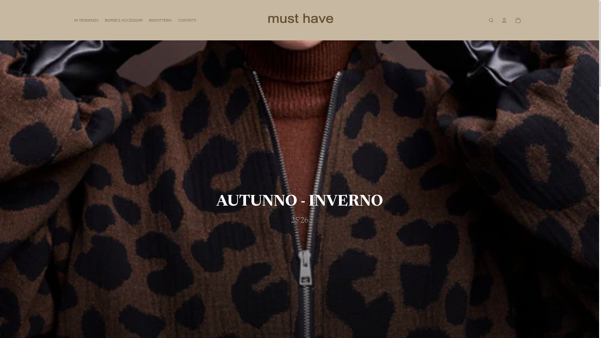 website screenshot of https://musthaveabbigliamento.com/