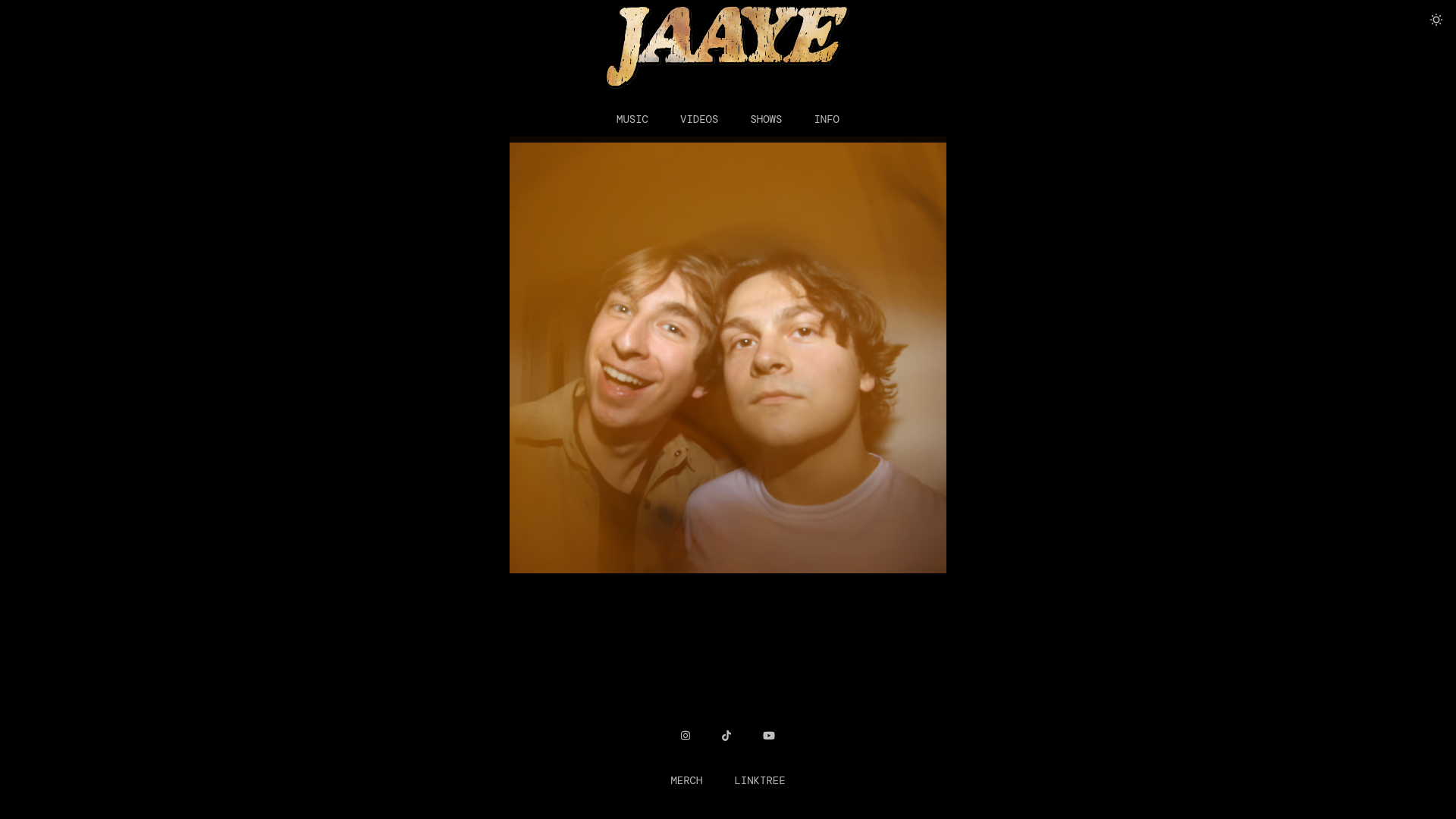 website screenshot of https://jaaye.pages.dev/
