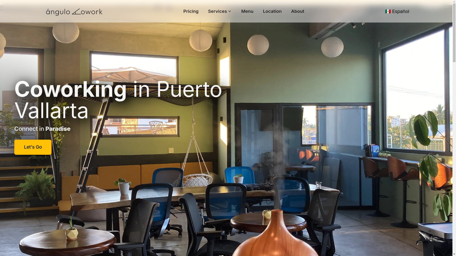 website screenshot of https://angulo-cowork.pages.dev/