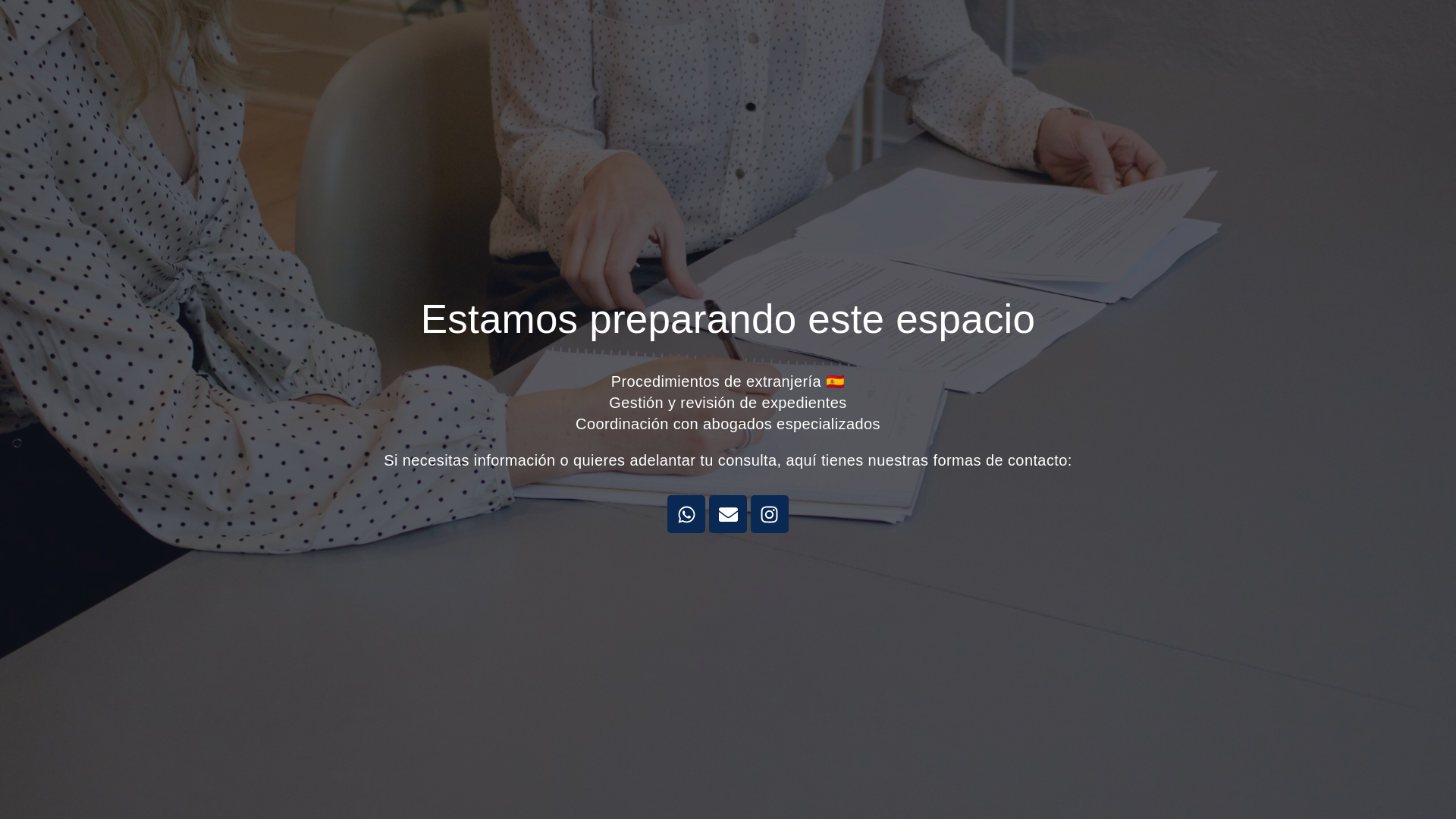 website screenshot of https://luzmilamejias.com/