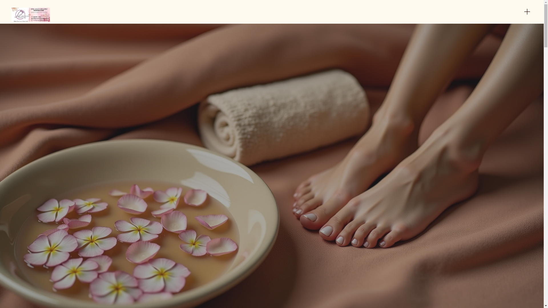 website screenshot of https://aprilmedicalfootcare.com/