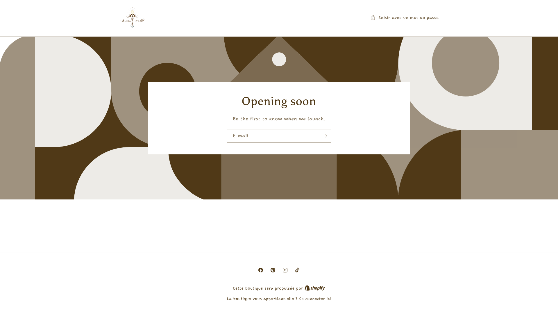 website screenshot of https://alphalyraecreations.com/