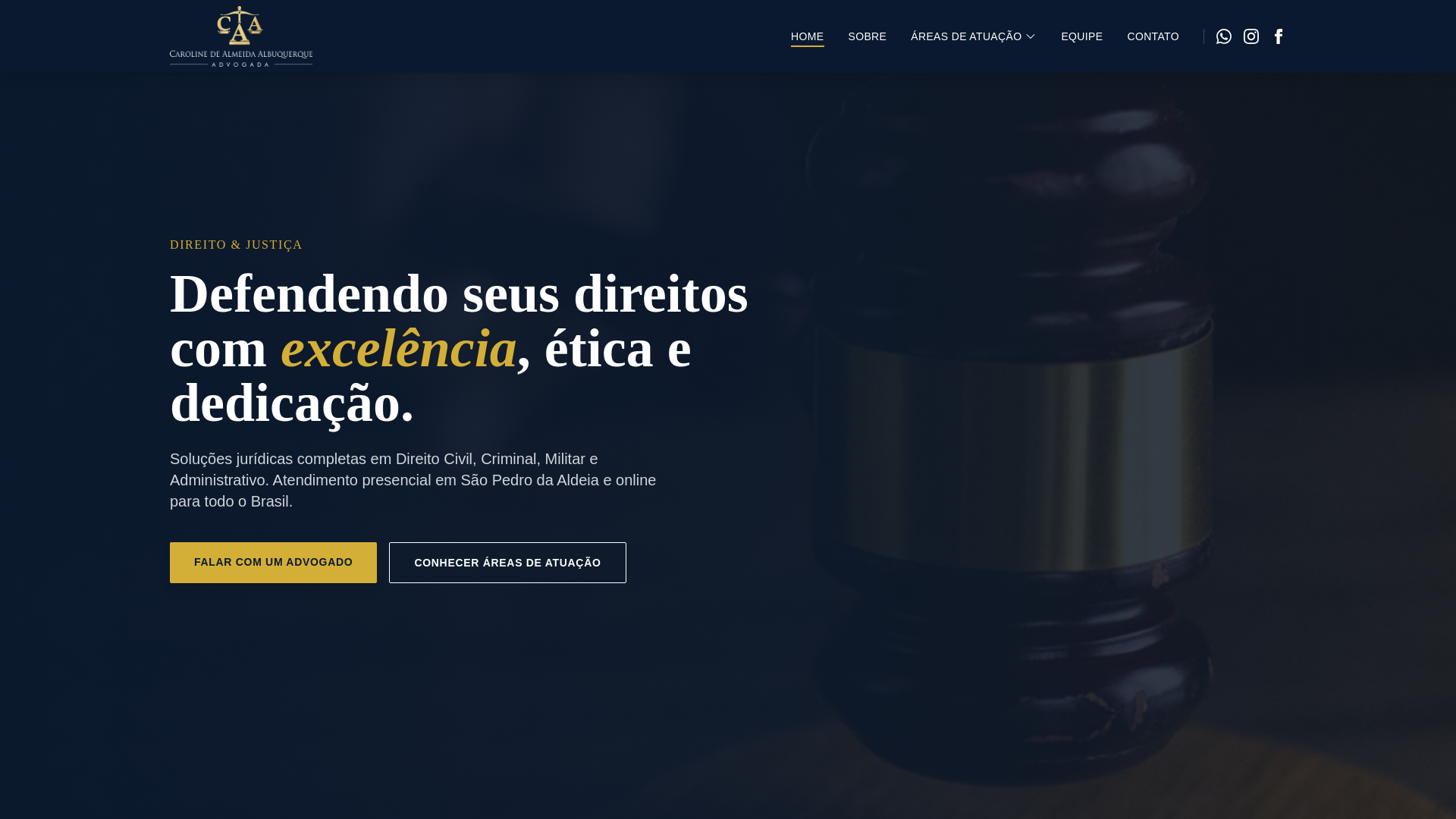 website screenshot of https://carolinealbuquerque.pages.dev/