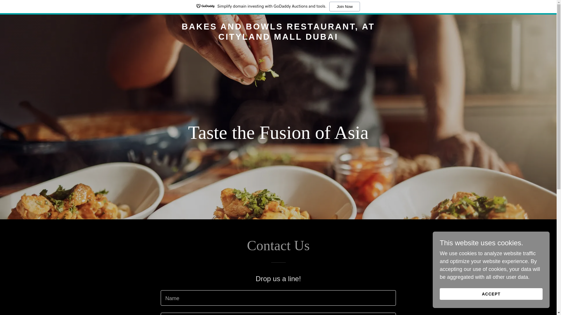 website screenshot of https://bakesandbowls.com/