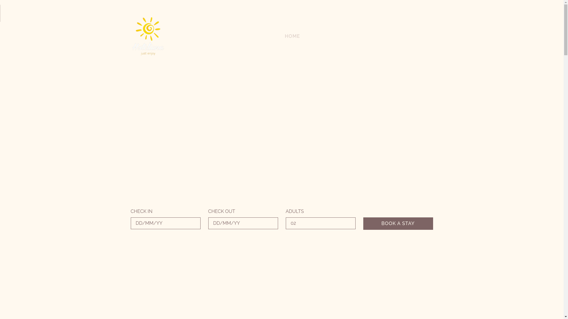 website screenshot of https://hotelianatravel.com/