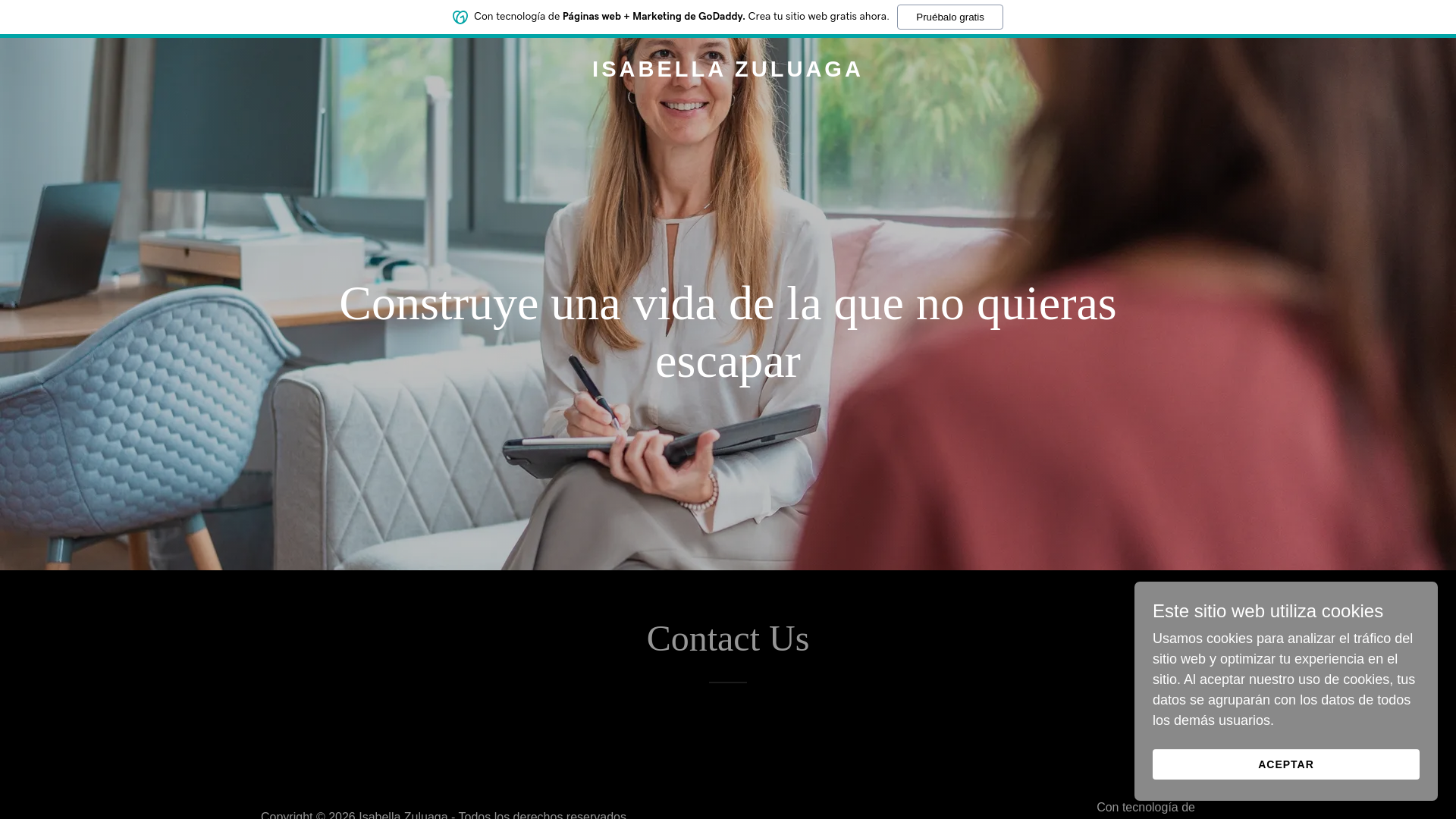 website screenshot of https://isabellazuluaga.me/