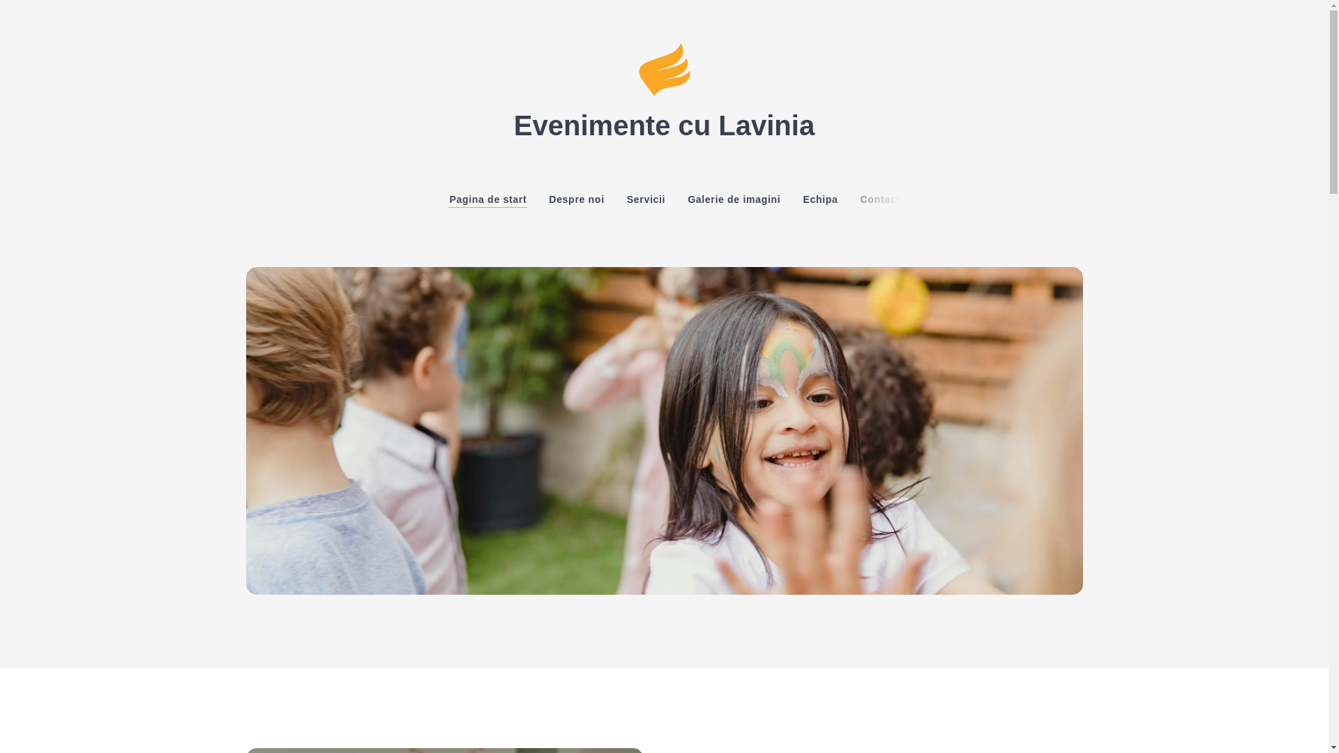 website screenshot of https://evenimenteculavinia.ro/