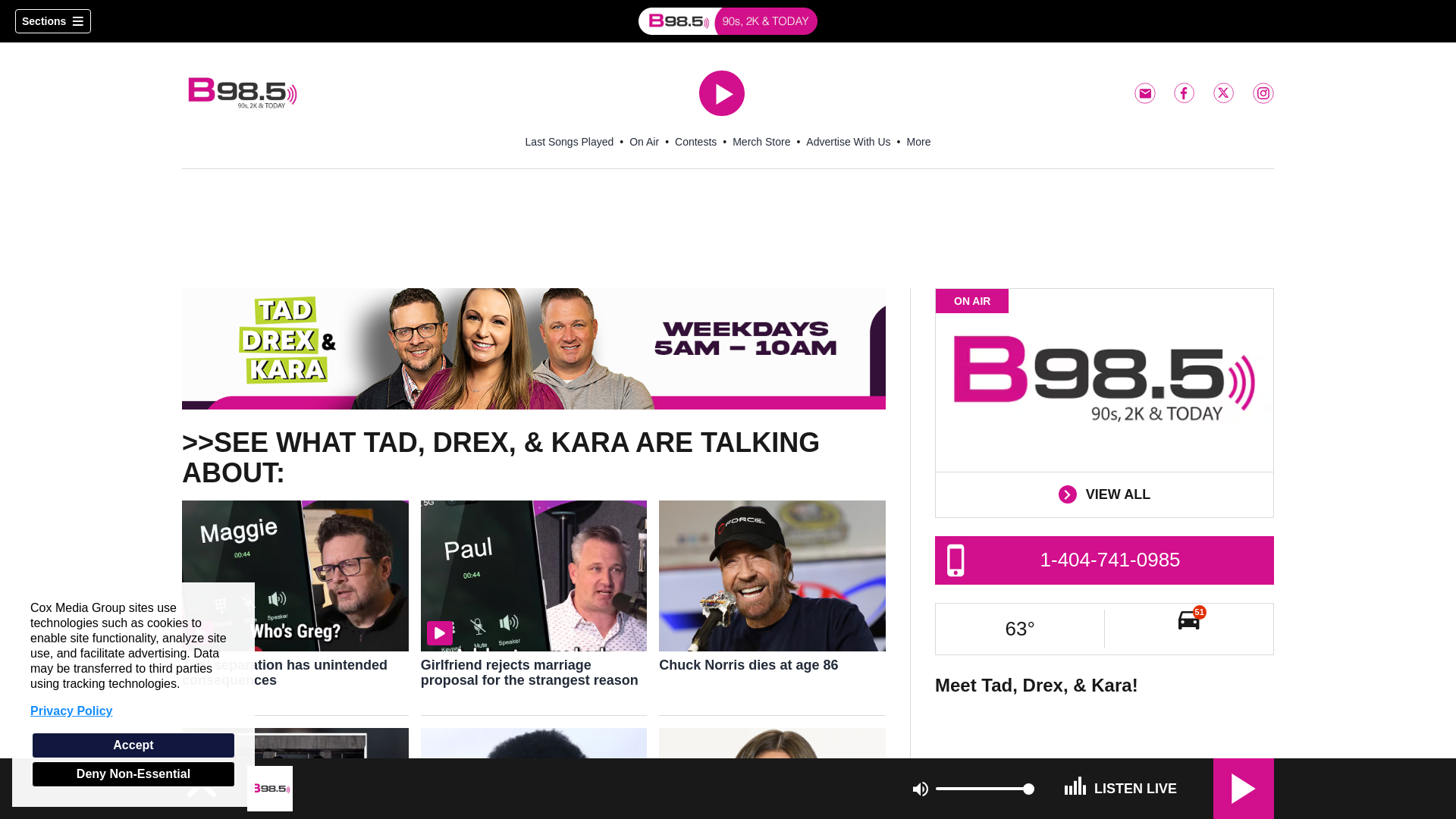 website screenshot of https://taddrexandkarashow.com/