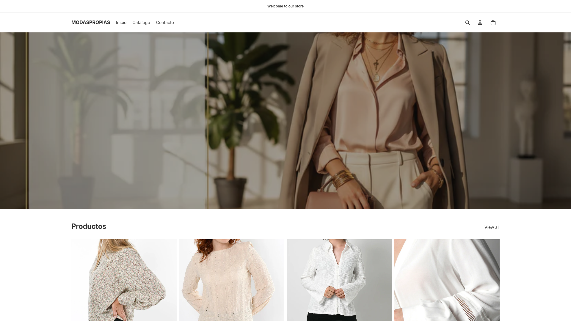 website screenshot of https://modaspropias.com/