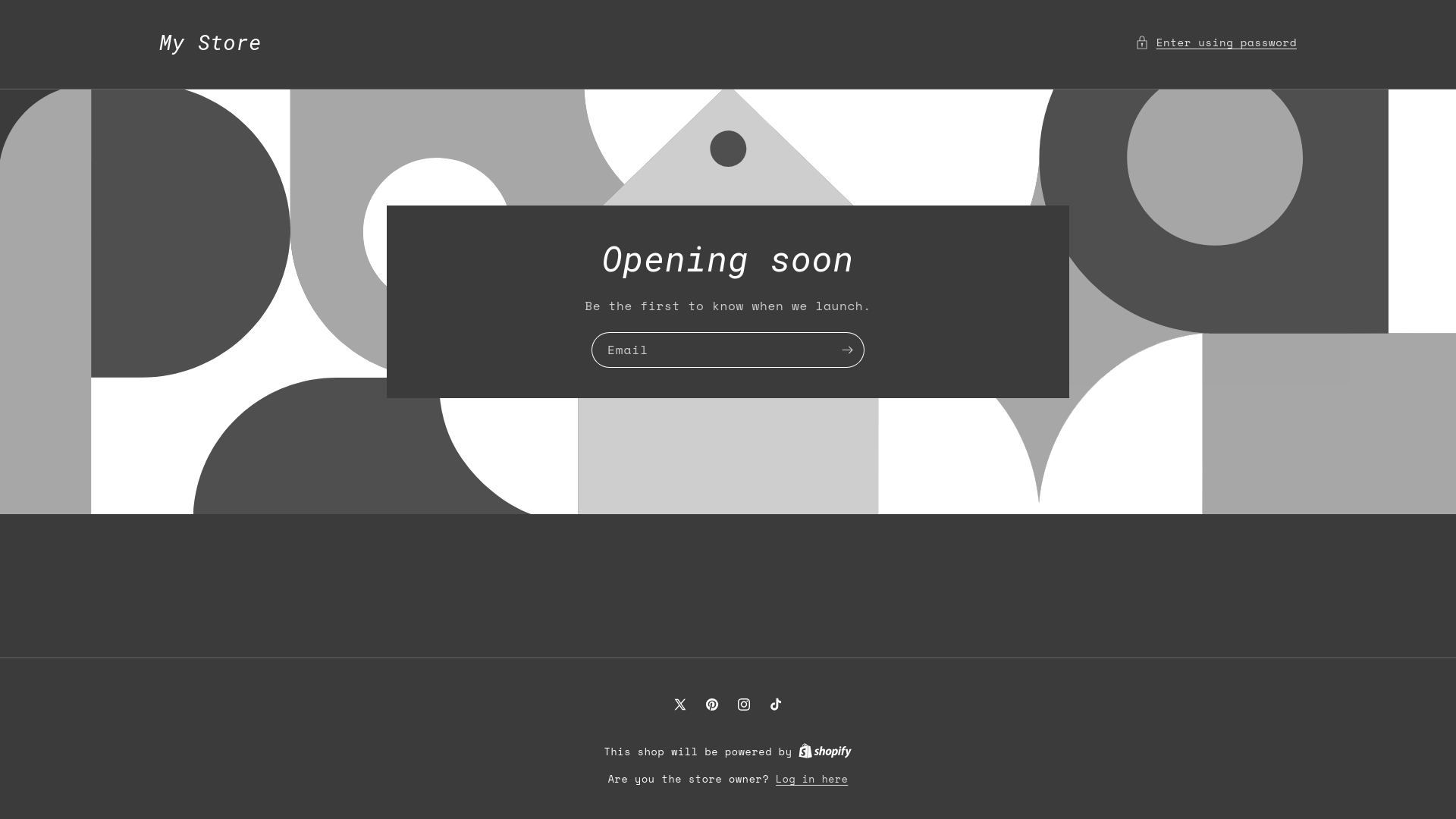 website screenshot of https://avelinrae.com/