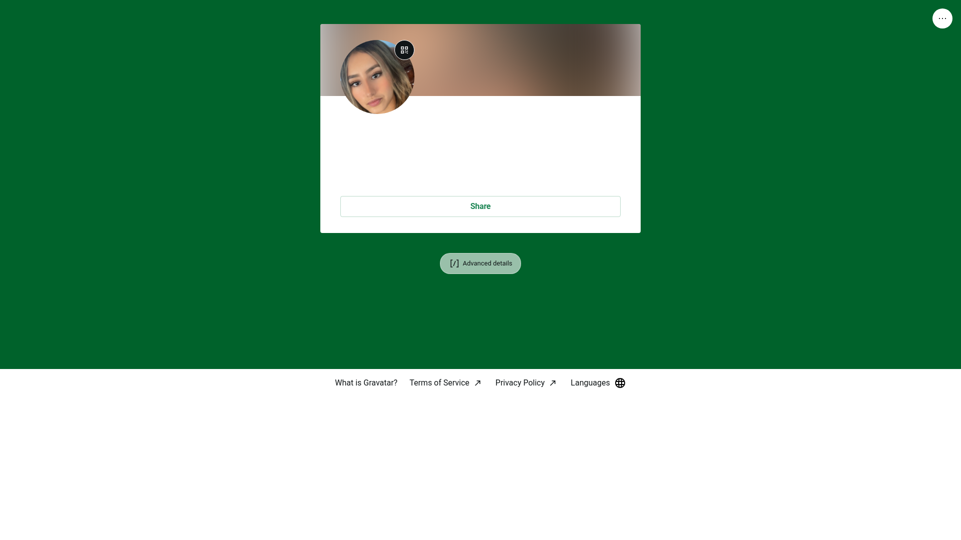 website screenshot of https://alondraherrera.link/