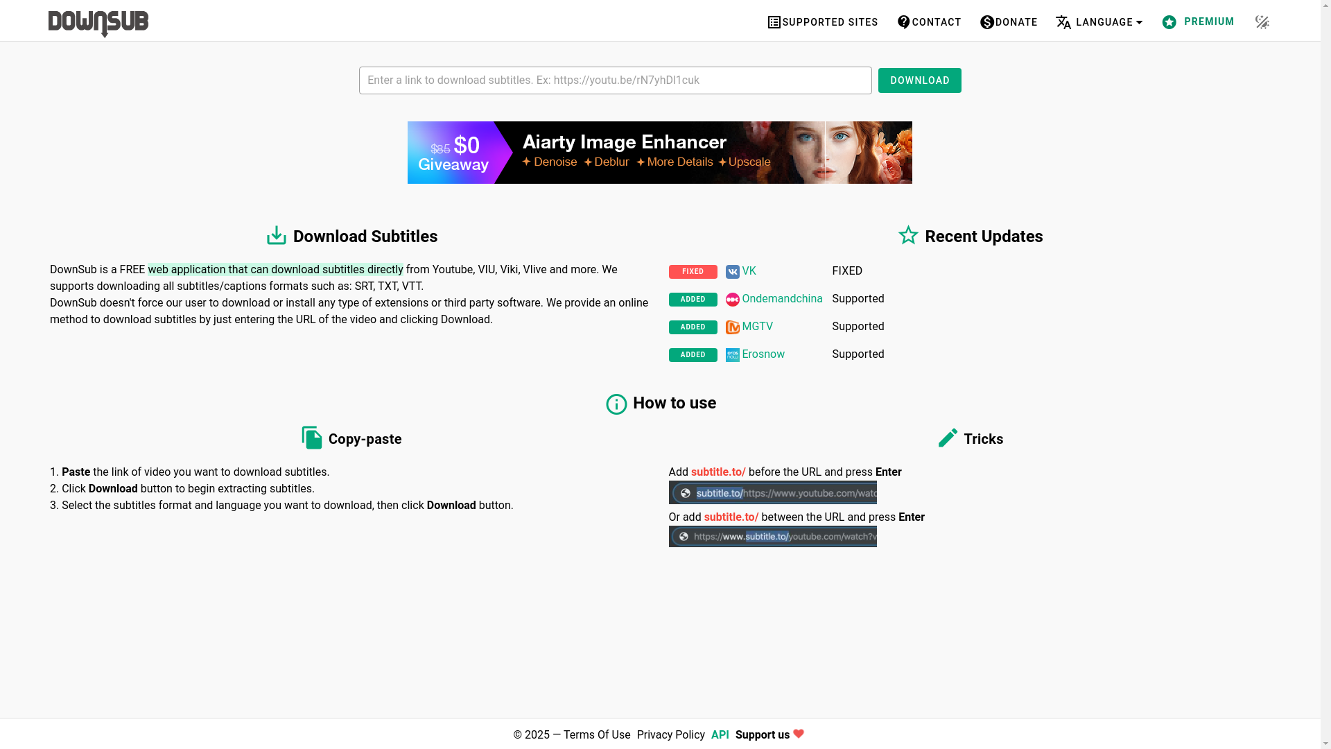website screenshot of https://downsub.com/