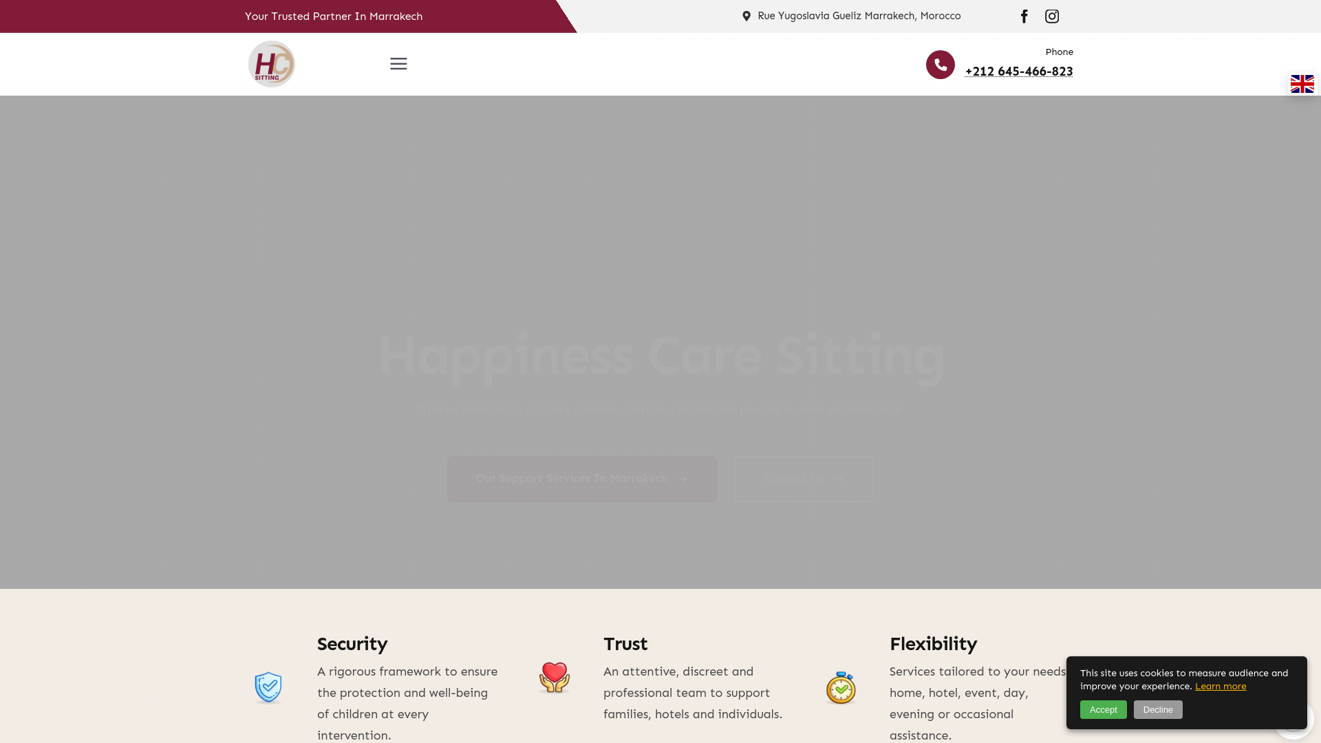 website screenshot of https://happinesscaresitting.com/