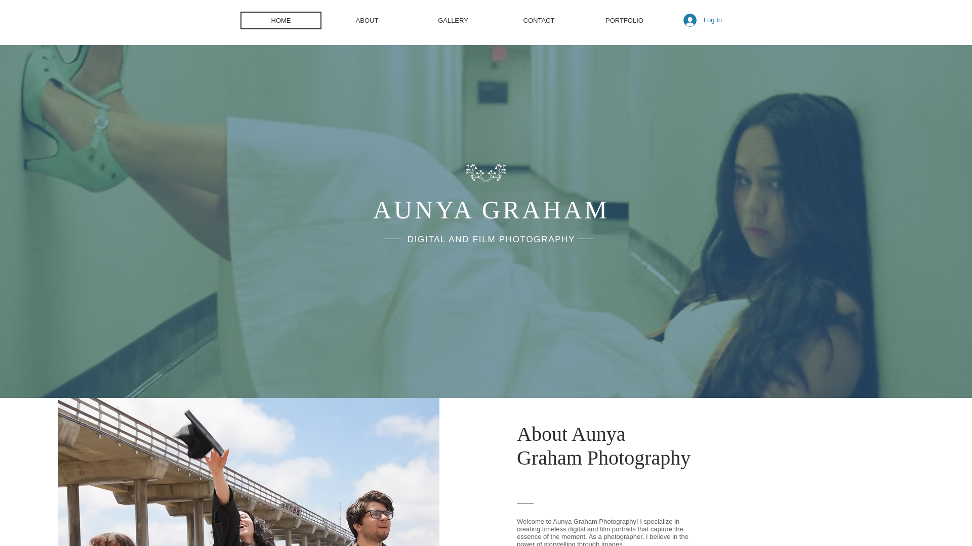 website screenshot of https://hanorahstudios.com/