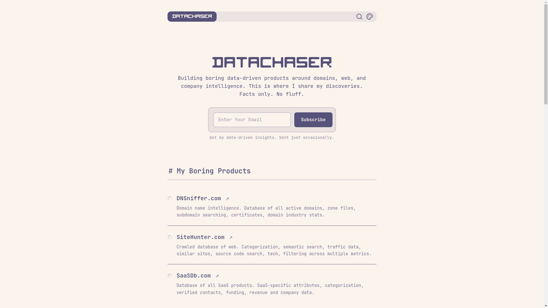 website screenshot of https://datachaser-com.pages.dev/